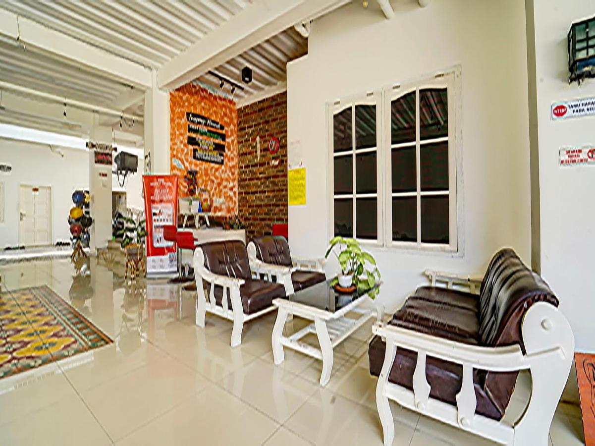 Super Oyo 91173 Guesthouse King Puntodewo Pakualaman المظهر الخارجي الصورة
